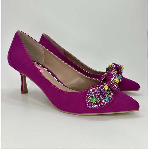 Betsey Johnson Shoes - Betsey Johnson Axle Fuchsia Pink Jeweled Bow Kitten Heel Pumps 8M NWOB Wedding